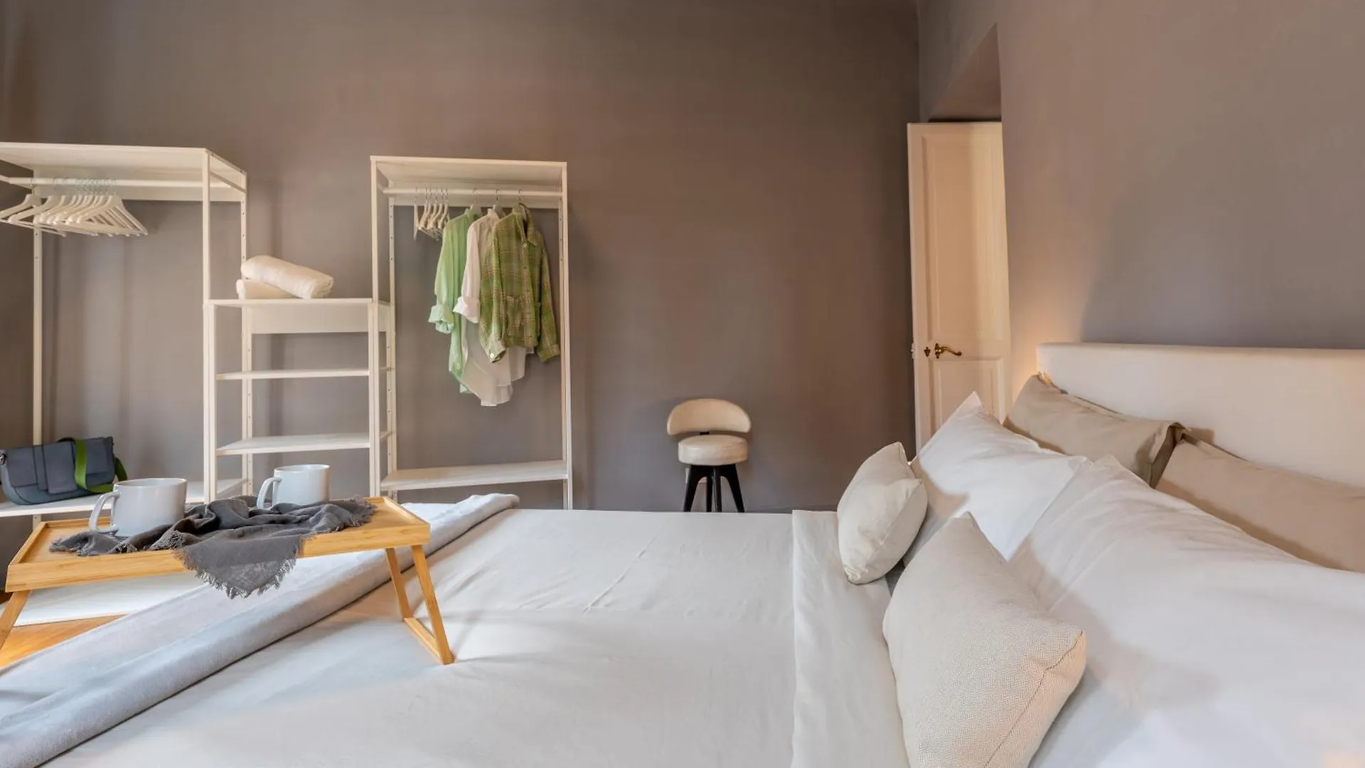 Apartment Via Fieschi Dieci Genoa
