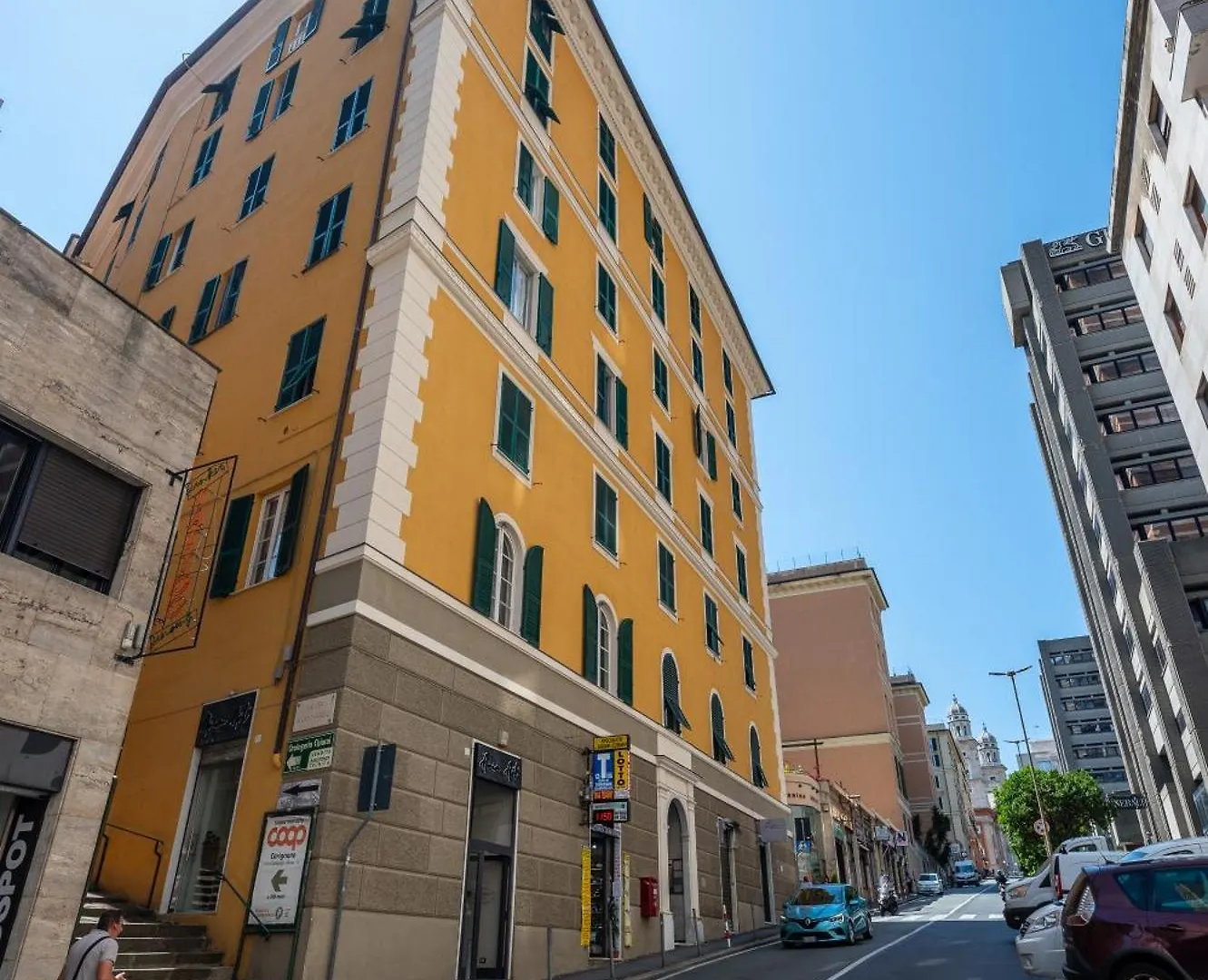 Via Fieschi Dieci Genoa 0*,